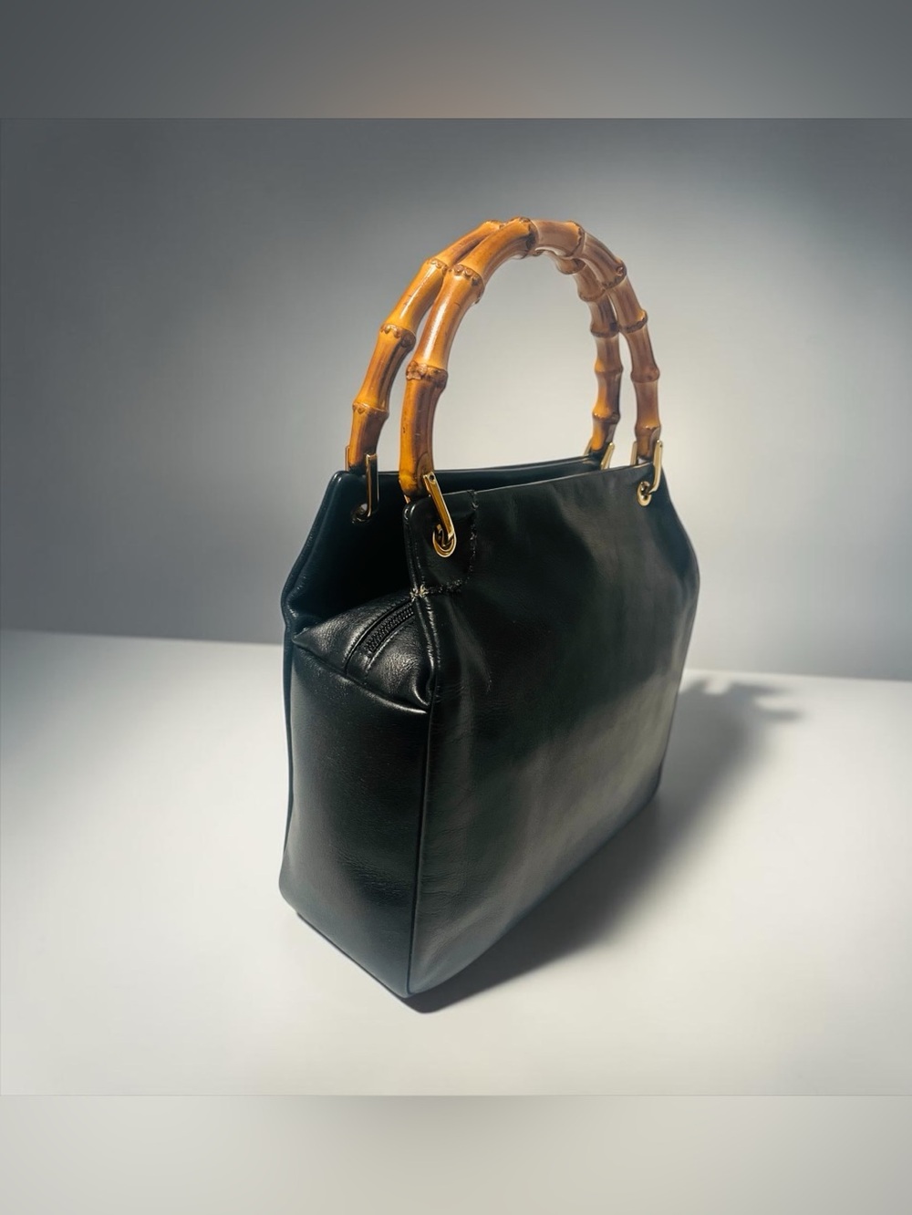 Gucci Bamboo Vintage leather Handbag - Picture 7 of 15